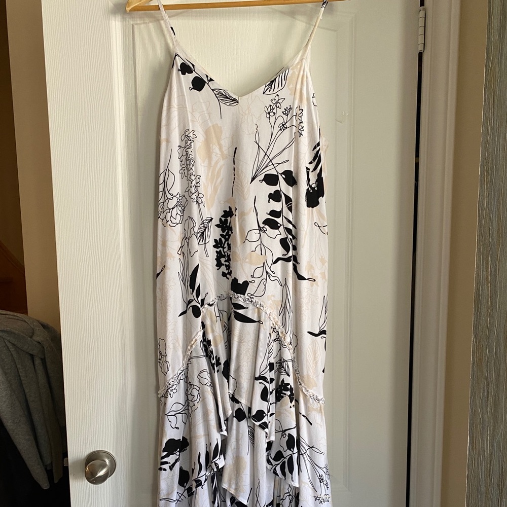 black/white dress